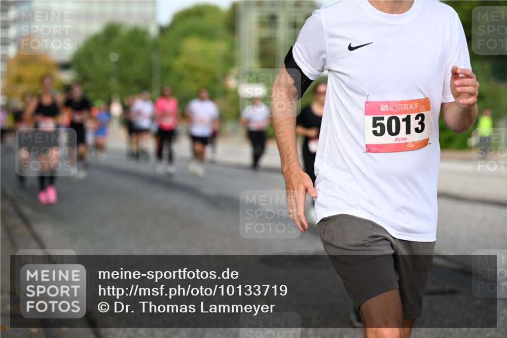 06.09.2026 - CURREX Alsterlauf Dr. Thomas Lammeyer http://msf.ph/oto/10133719 06.09.2026 09:58:45 Laufen 5013 meine-sportfotos.de