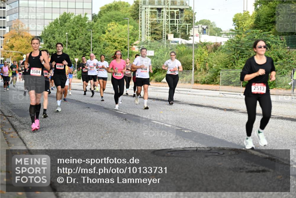 06.09.2026 - CURREX Alsterlauf Dr. Thomas Lammeyer http://msf.ph/oto/10133731 06.09.2026 09:58:46 Laufen 3584, 86, 4363, 5908, 4872, 5769, 3042, 4817, 3532, 2113, 2513 meine-sportfotos.de