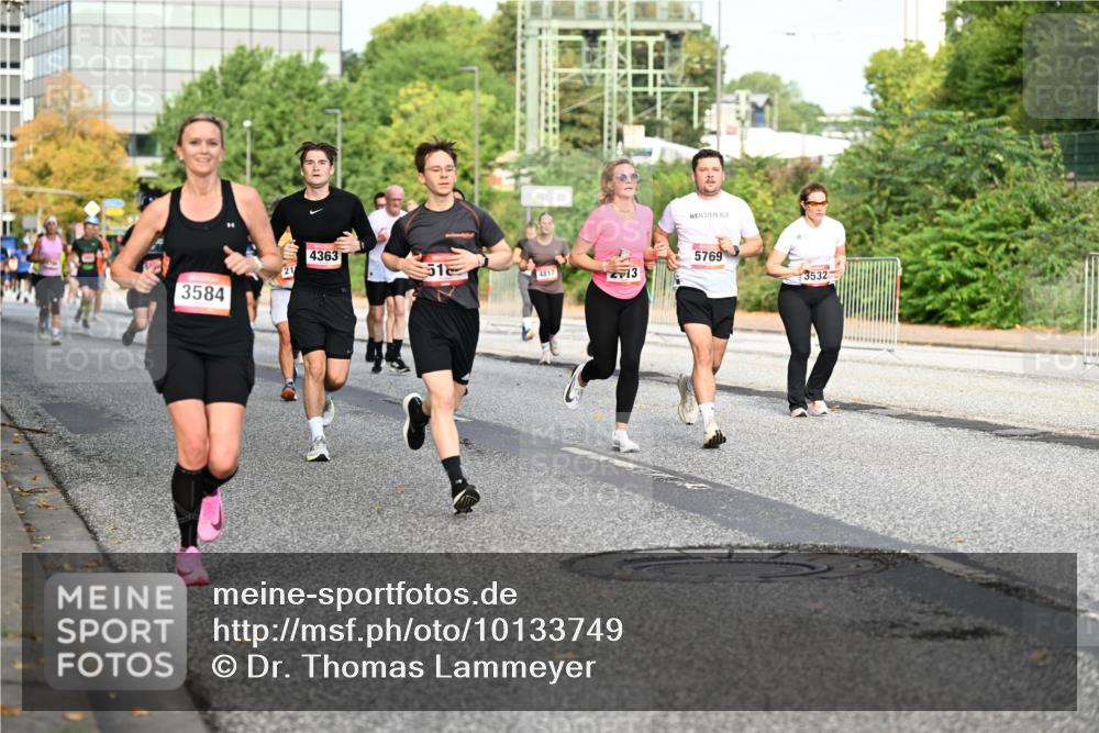 06.09.2026 - CURREX Alsterlauf Dr. Thomas Lammeyer http://msf.ph/oto/10133749 06.09.2026 09:58:47 Laufen 3584, 21, 4363, 5769, 4817, 13, 3532 meine-sportfotos.de