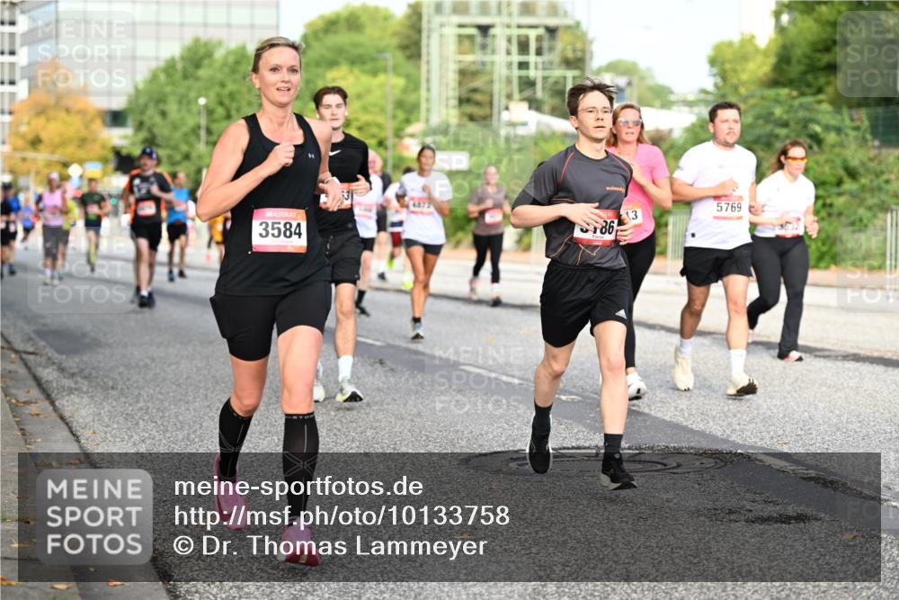 06.09.2026 - CURREX Alsterlauf Dr. Thomas Lammeyer http://msf.ph/oto/10133758 06.09.2026 09:58:48 Laufen 3584, 4872, 86, 5769 meine-sportfotos.de