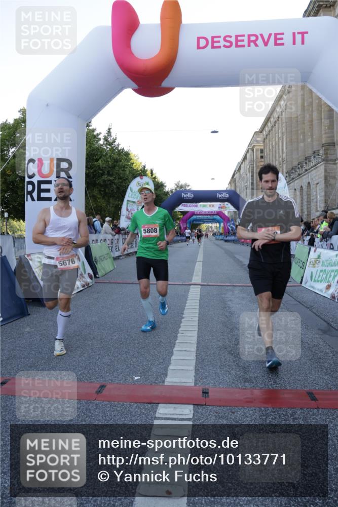 06.09.2026 - CURREX Alsterlauf Yannick Fuchs http://msf.ph/oto/10133771 06.09.2026 09:41:31 Ziel 4705, 5511, 5676, 5808, 6122, 6132 meine-sportfotos.de