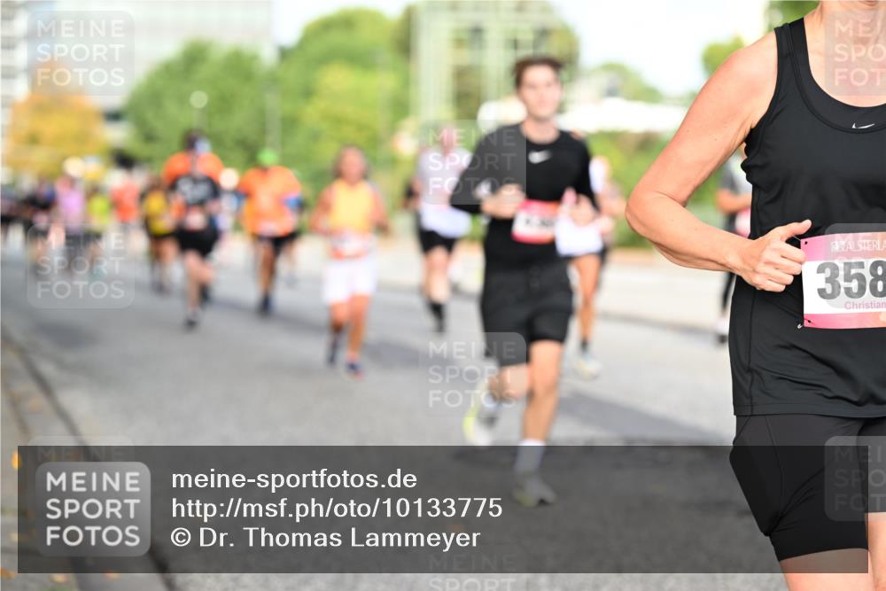 06.09.2026 - CURREX Alsterlauf Dr. Thomas Lammeyer http://msf.ph/oto/10133775 06.09.2026 09:58:50 Laufen 358 meine-sportfotos.de