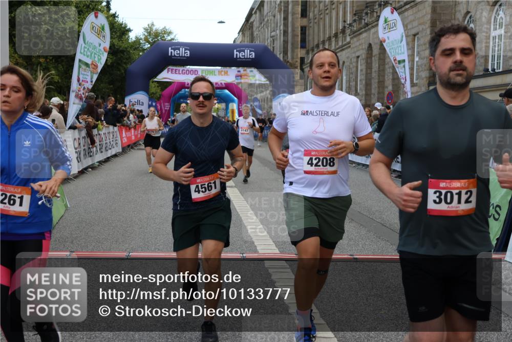 06.09.2026 - CURREX Alsterlauf Strokosch-Dieckow http://msf.ph/oto/10133777 06.09.2026 10:07:36 Ziel 2176, 2524, 3012, 3419, 3566, 3927, 4208, 4561, 5261, 5396, 5633, 5634, 6147, 6265 meine-sportfotos.de