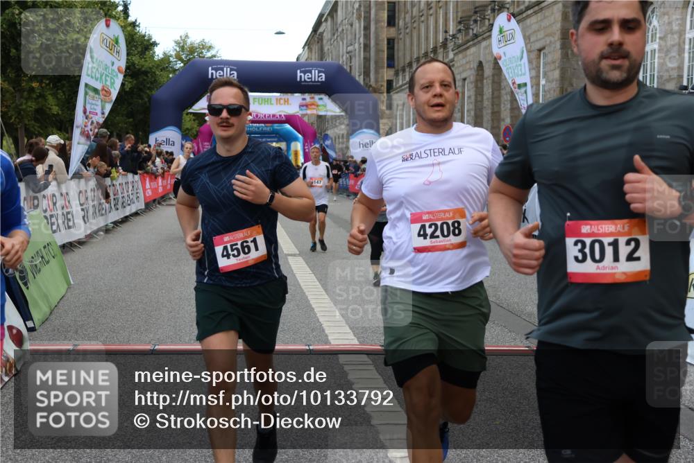 06.09.2026 - CURREX Alsterlauf Strokosch-Dieckow http://msf.ph/oto/10133792 06.09.2026 10:07:36 Ziel 2176, 2524, 3012, 3419, 3566, 3927, 4208, 4561, 5261, 5396, 5633, 5634, 6147, 6265 meine-sportfotos.de