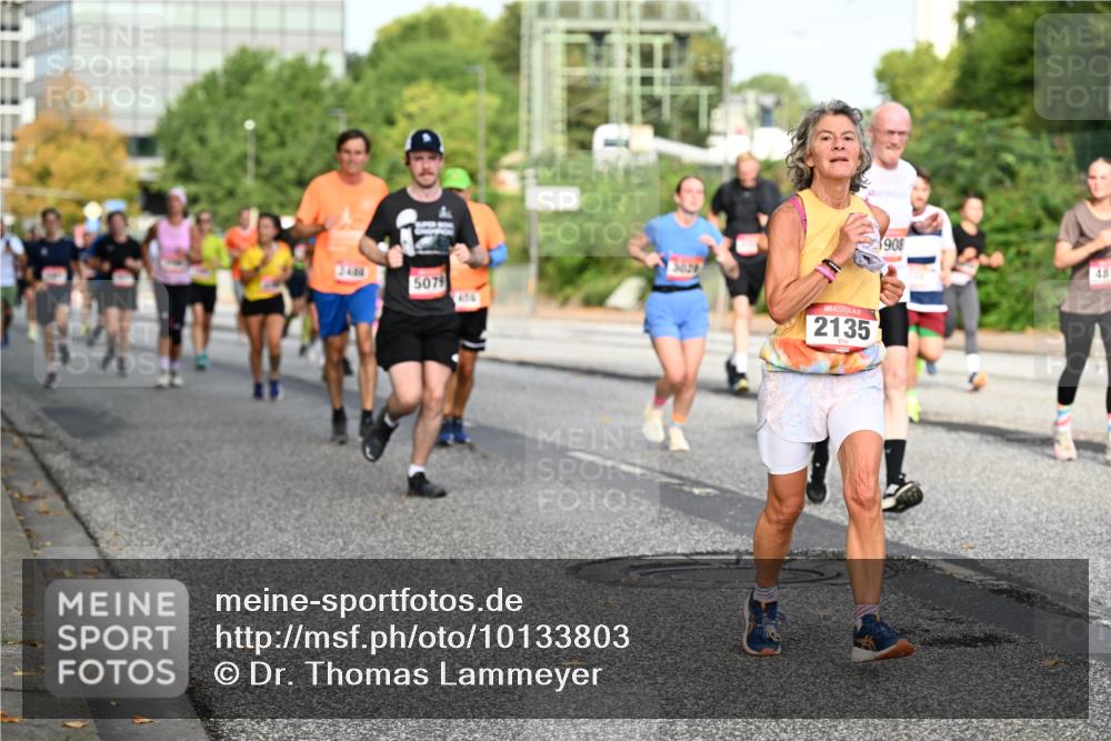 06.09.2026 - CURREX Alsterlauf Dr. Thomas Lammeyer http://msf.ph/oto/10133803 06.09.2026 09:58:53 Laufen 2400, 5079, 3029, 2135, 908, 48 meine-sportfotos.de
