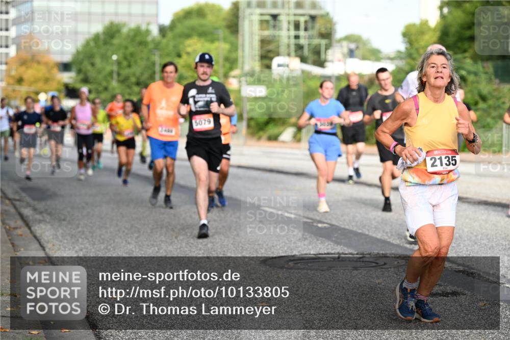 06.09.2026 - CURREX Alsterlauf Dr. Thomas Lammeyer http://msf.ph/oto/10133805 06.09.2026 09:58:53 Laufen 5079, 2135 meine-sportfotos.de