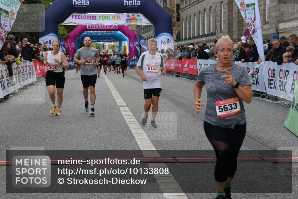 06.09.2026 - CURREX Alsterlauf Strokosch-Dieckow http://msf.ph/oto/10133808 06.09.2026 10:07:38 Ziel 2176, 2430, 2524, 3012, 3419, 3927, 4208, 4561, 5261, 5633, 5634, 6147, 6265 meine-sportfotos.de