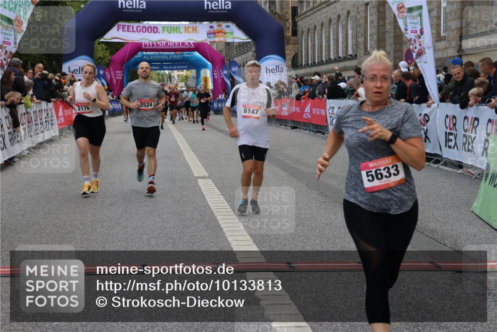06.09.2026 - CURREX Alsterlauf Strokosch-Dieckow http://msf.ph/oto/10133813 06.09.2026 10:07:38 Ziel 2176, 2430, 2524, 3012, 3419, 3927, 4208, 4561, 5261, 5633, 5634, 6147, 6265 meine-sportfotos.de
