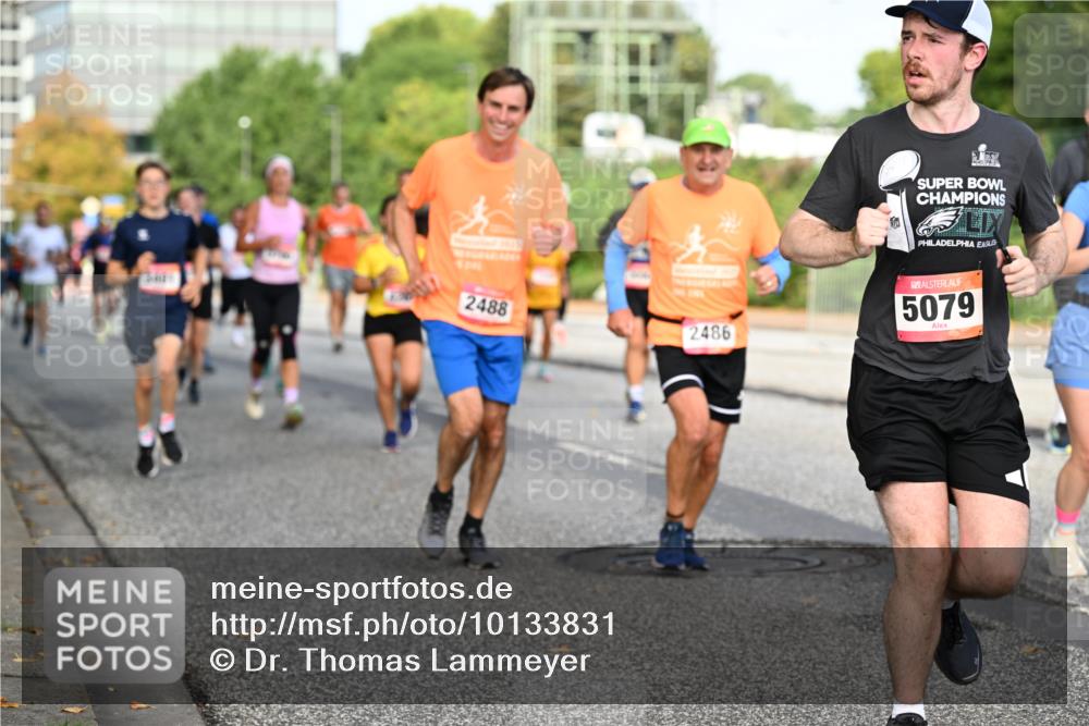 06.09.2026 - CURREX Alsterlauf Dr. Thomas Lammeyer http://msf.ph/oto/10133831 06.09.2026 09:58:55 Laufen 2488, 2486, 5079 meine-sportfotos.de