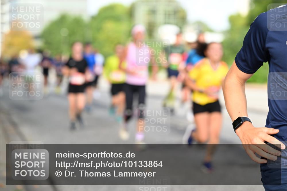 06.09.2026 - CURREX Alsterlauf Dr. Thomas Lammeyer http://msf.ph/oto/10133864 06.09.2026 09:58:58 Laufen  meine-sportfotos.de