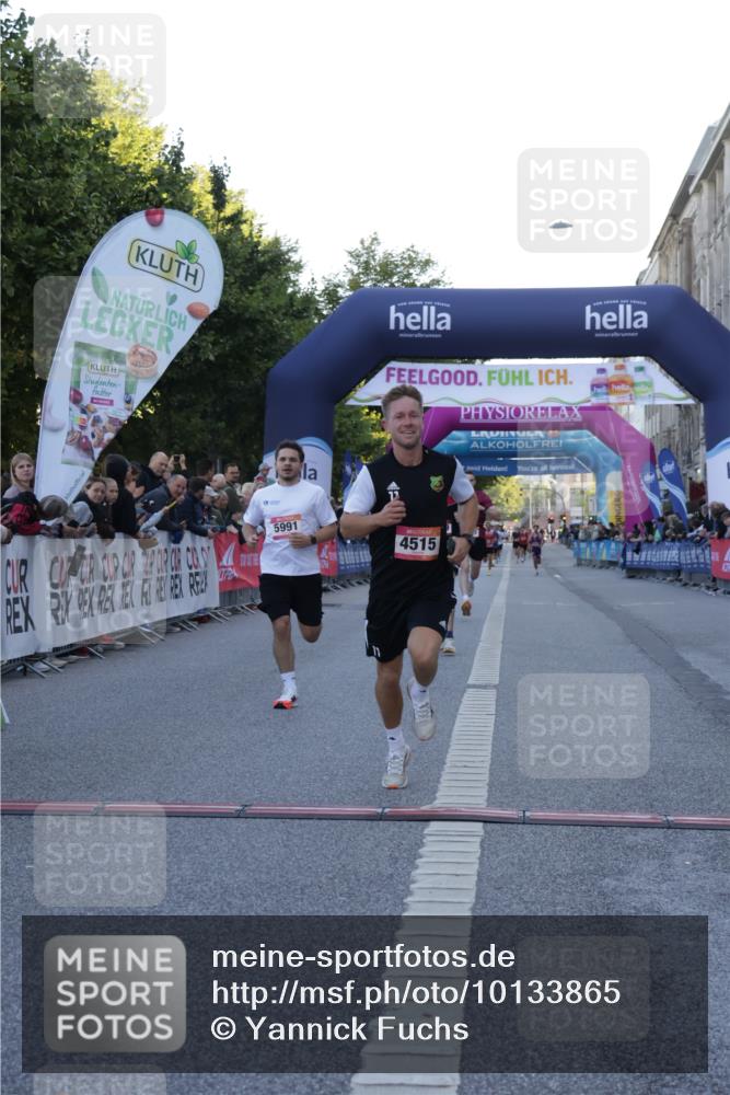 06.09.2026 - CURREX Alsterlauf Yannick Fuchs http://msf.ph/oto/10133865 06.09.2026 09:41:36 Ziel 3779, 4515, 5511, 5676, 5808, 5991, 6122 meine-sportfotos.de