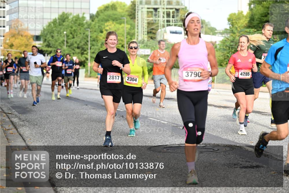 06.09.2026 - CURREX Alsterlauf Dr. Thomas Lammeyer http://msf.ph/oto/10133876 06.09.2026 09:58:59 Laufen 3790, 4285, 2817, 2304, 3 meine-sportfotos.de