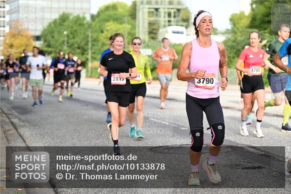 06.09.2026 - CURREX Alsterlauf Dr. Thomas Lammeyer http://msf.ph/oto/10133878 06.09.2026 09:58:59 Laufen 2817, 3790, 4285 meine-sportfotos.de
