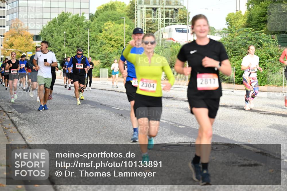 06.09.2026 - CURREX Alsterlauf Dr. Thomas Lammeyer http://msf.ph/oto/10133891 06.09.2026 09:59:01 Laufen 5539, 3882, 2389, 3521, 2817, 28, 2304 meine-sportfotos.de