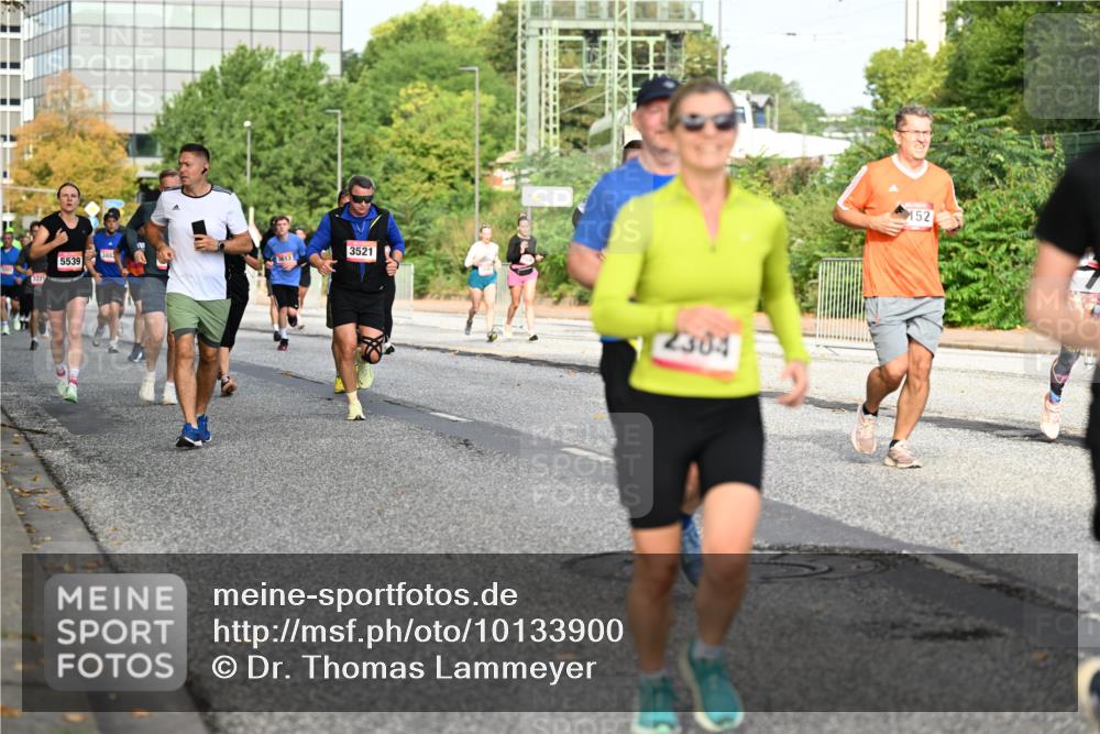 06.09.2026 - CURREX Alsterlauf Dr. Thomas Lammeyer http://msf.ph/oto/10133900 06.09.2026 09:59:01 Laufen 5539, 3613, 3521, 2304, 152 meine-sportfotos.de