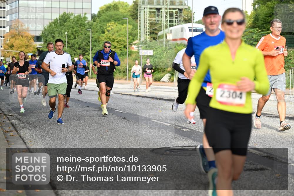 06.09.2026 - CURREX Alsterlauf Dr. Thomas Lammeyer http://msf.ph/oto/10133905 06.09.2026 09:59:02 Laufen 5539, 3521, 328, 22304, 62 meine-sportfotos.de