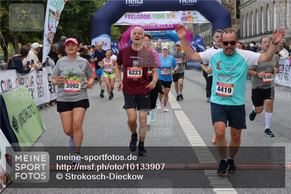 06.09.2026 - CURREX Alsterlauf Strokosch-Dieckow http://msf.ph/oto/10133907 06.09.2026 10:07:50 Ziel 1316, 2123, 2387, 2654, 2933, 3092, 3576, 3705, 3706, 3722, 3723, 4419, 4473, 5338, 5587, 5588, 5791, 5860, 6044, 6176, 6223, 6382 meine-sportfotos.de