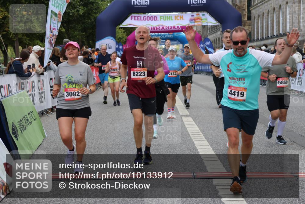 06.09.2026 - CURREX Alsterlauf Strokosch-Dieckow http://msf.ph/oto/10133912 06.09.2026 10:07:50 Ziel 1316, 2123, 2387, 2654, 2933, 3092, 3576, 3705, 3706, 3722, 3723, 4419, 4473, 5338, 5587, 5588, 5791, 5860, 6044, 6176, 6223, 6382 meine-sportfotos.de