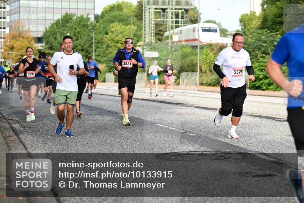 06.09.2026 - CURREX Alsterlauf Dr. Thomas Lammeyer http://msf.ph/oto/10133915 06.09.2026 09:59:03 Laufen 5539, 30, 3521, 5328 meine-sportfotos.de
