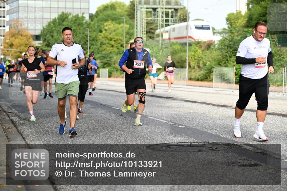 06.09.2026 - CURREX Alsterlauf Dr. Thomas Lammeyer http://msf.ph/oto/10133921 06.09.2026 09:59:03 Laufen 5539, 50, 3521 meine-sportfotos.de