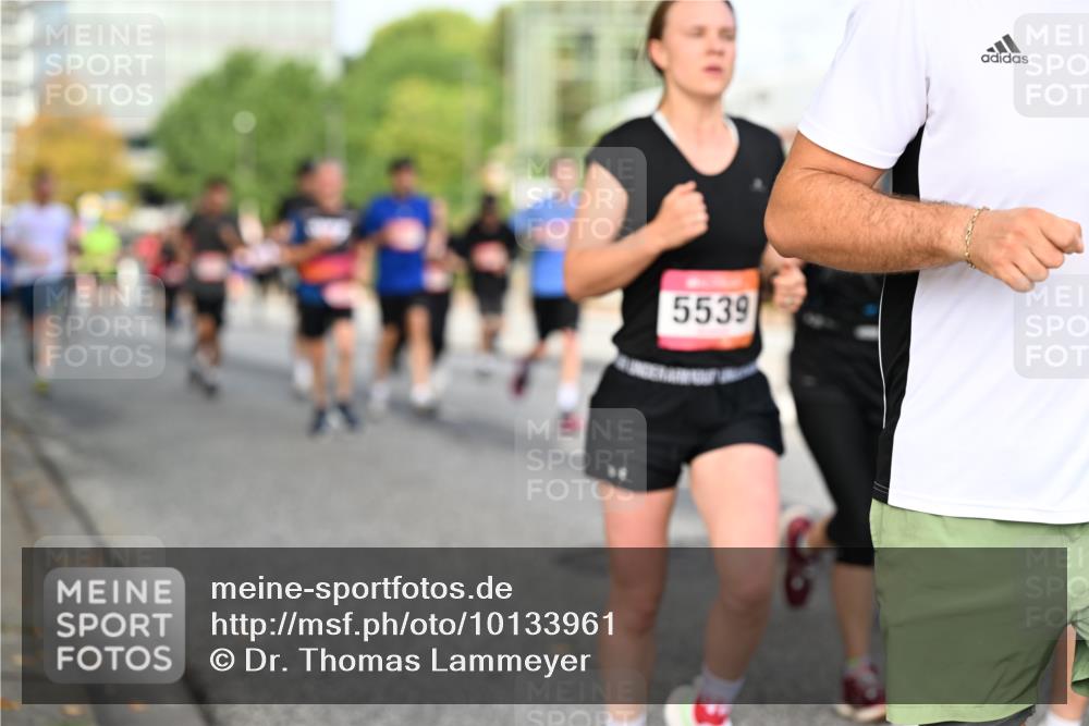 06.09.2026 - CURREX Alsterlauf Dr. Thomas Lammeyer http://msf.ph/oto/10133961 06.09.2026 09:59:07 Laufen 5539 meine-sportfotos.de