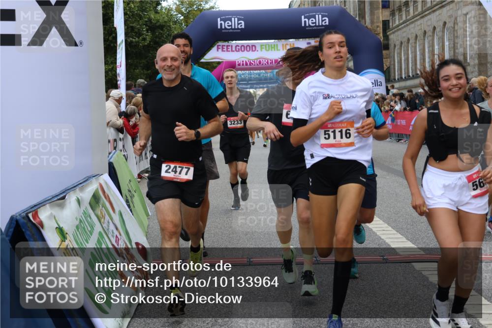 06.09.2026 - CURREX Alsterlauf Strokosch-Dieckow http://msf.ph/oto/10133964 06.09.2026 09:54:40 Ziel 2162, 2179, 2477, 3233, 3410, 3478, 3629, 5116, 5250, 5447, 5589, 5654, 5700, 5701, 6011, 6079, 6329, 6331, 6437 meine-sportfotos.de