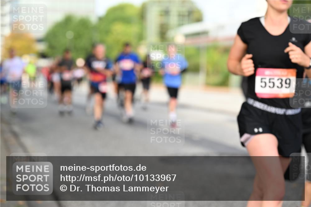 06.09.2026 - CURREX Alsterlauf Dr. Thomas Lammeyer http://msf.ph/oto/10133967 06.09.2026 09:59:07 Laufen 5539 meine-sportfotos.de