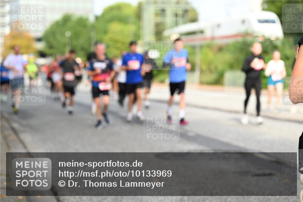 06.09.2026 - CURREX Alsterlauf Dr. Thomas Lammeyer http://msf.ph/oto/10133969 06.09.2026 09:59:08 Laufen  meine-sportfotos.de