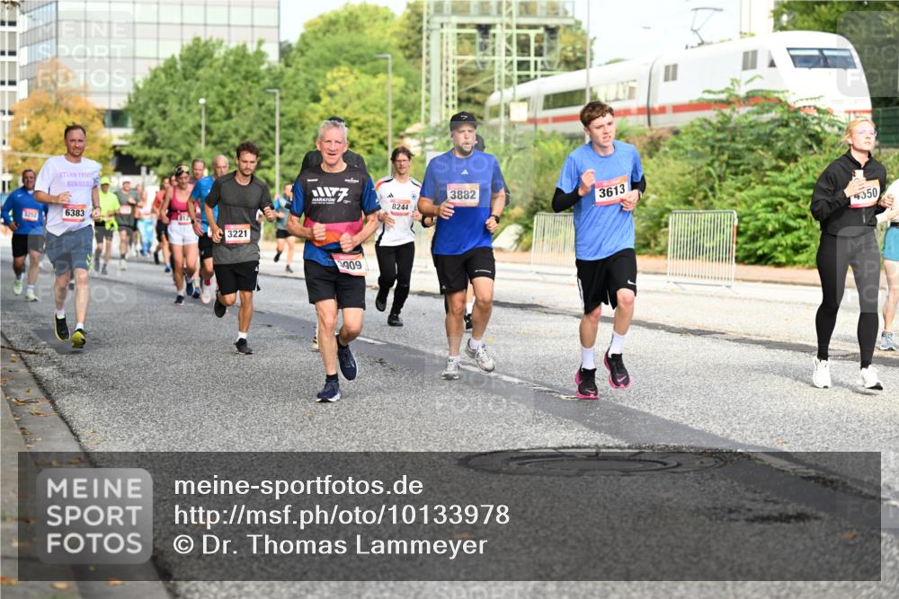06.09.2026 - CURREX Alsterlauf Dr. Thomas Lammeyer http://msf.ph/oto/10133978 06.09.2026 09:59:08 Laufen 3252, 6383, 3221, 8244, 3909, 3882, 3613, 350 meine-sportfotos.de