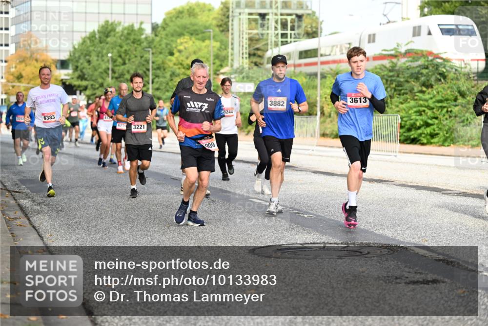 06.09.2026 - CURREX Alsterlauf Dr. Thomas Lammeyer http://msf.ph/oto/10133983 06.09.2026 09:59:09 Laufen 3252, 6383, 621, 3221, 244, 909, 3882, 3613 meine-sportfotos.de