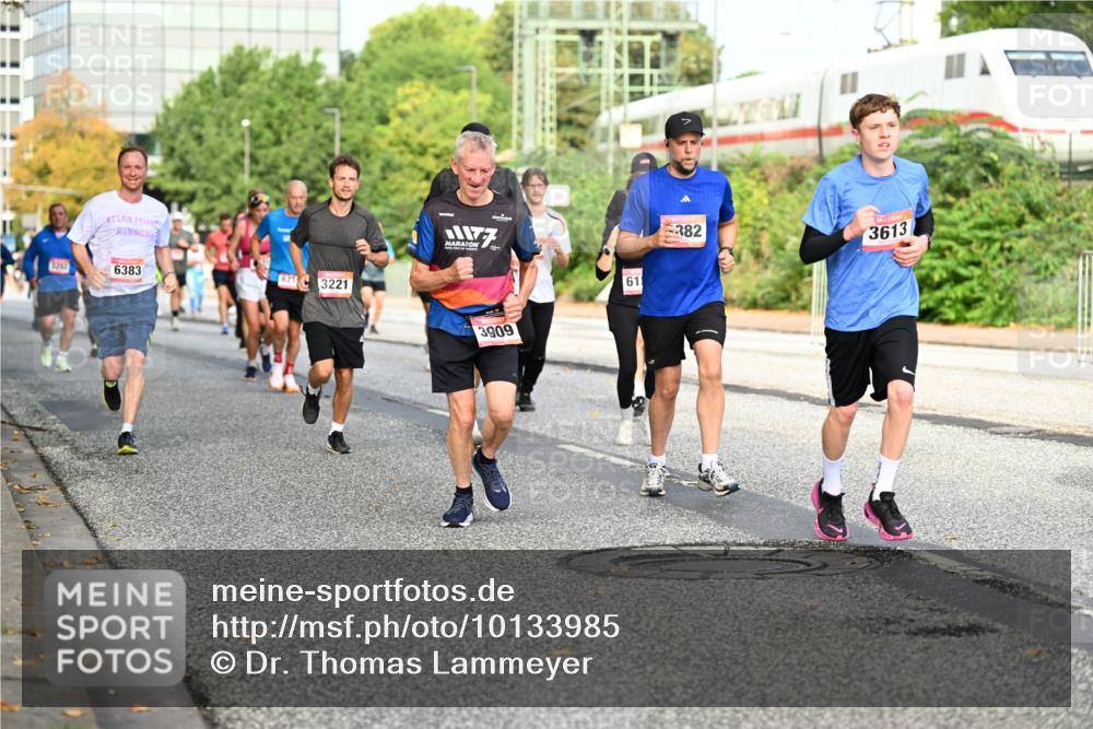 06.09.2026 - CURREX Alsterlauf Dr. Thomas Lammeyer http://msf.ph/oto/10133985 06.09.2026 09:59:09 Laufen 3242, 6383, 621, 3221, 3909, 611, 382, 3613 meine-sportfotos.de