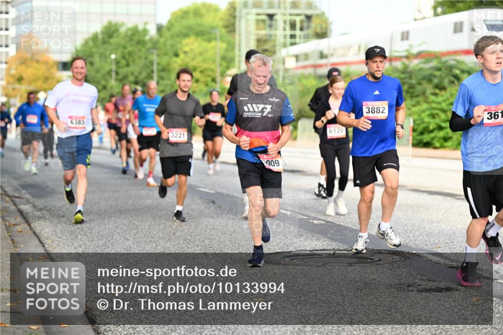 06.09.2026 - CURREX Alsterlauf Dr. Thomas Lammeyer http://msf.ph/oto/10133994 06.09.2026 09:59:10 Laufen 6383, 3221, 1177, 909, 6120, 3882, 361 meine-sportfotos.de