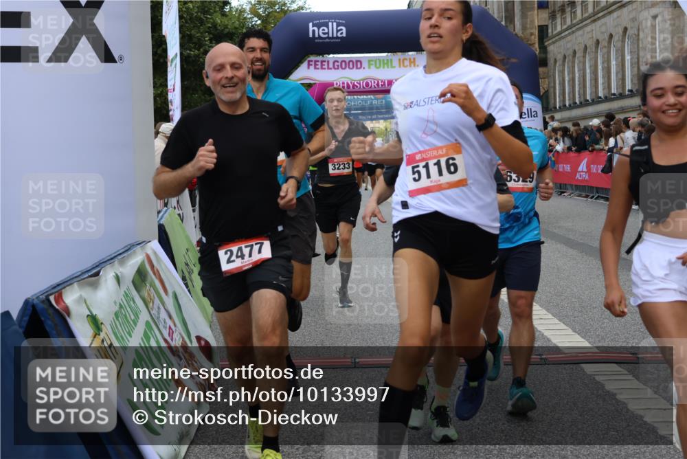06.09.2026 - CURREX Alsterlauf Strokosch-Dieckow http://msf.ph/oto/10133997 06.09.2026 09:54:41 Ziel 2179, 2433, 2477, 3233, 3410, 3478, 3629, 4974, 5116, 5250, 5447, 5589, 5654, 5700, 5701, 6011, 6079, 6329, 6331, 6437 meine-sportfotos.de