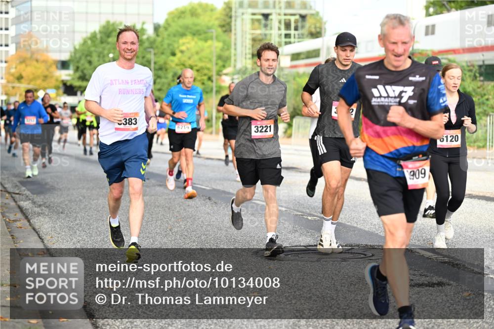 06.09.2026 - CURREX Alsterlauf Dr. Thomas Lammeyer http://msf.ph/oto/10134008 06.09.2026 09:59:11 Laufen 383, 6219, 3221, 32, 909, 6120 meine-sportfotos.de