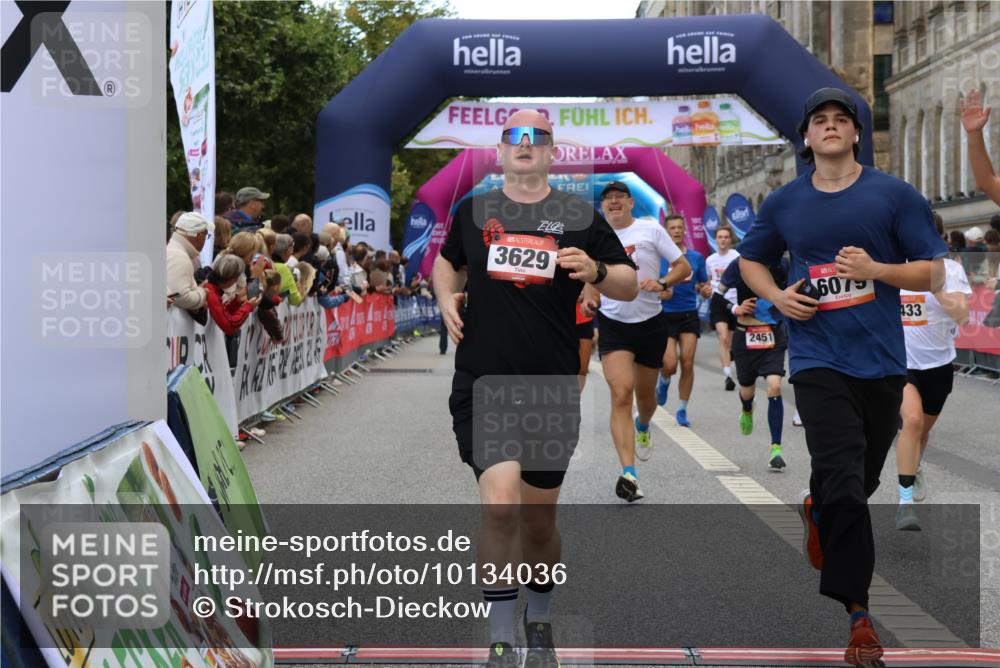 06.09.2026 - CURREX Alsterlauf Strokosch-Dieckow http://msf.ph/oto/10134036 06.09.2026 09:54:45 Ziel 2179, 2433, 2451, 2477, 2640, 3233, 3413, 3478, 3629, 4206, 4394, 4974, 5116, 5250, 5447, 5654, 5657, 5666, 5700, 5701, 6079, 6210, 6329, 6331 meine-sportfotos.de