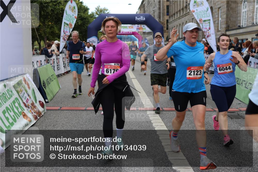 06.09.2026 - CURREX Alsterlauf Strokosch-Dieckow http://msf.ph/oto/10134039 06.09.2026 10:07:53 Ziel 1316, 2123, 2387, 2654, 2933, 3092, 3296, 3576, 3722, 3723, 3757, 3758, 3915, 3916, 3932, 4419, 5324, 5587, 5588, 5791, 5860, 6044, 6176, 6223, 6382 meine-sportfotos.de