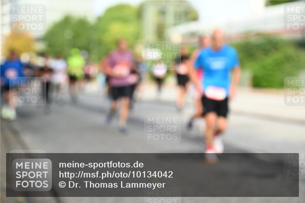 06.09.2026 - CURREX Alsterlauf Dr. Thomas Lammeyer http://msf.ph/oto/10134042 06.09.2026 09:59:14 Laufen  meine-sportfotos.de
