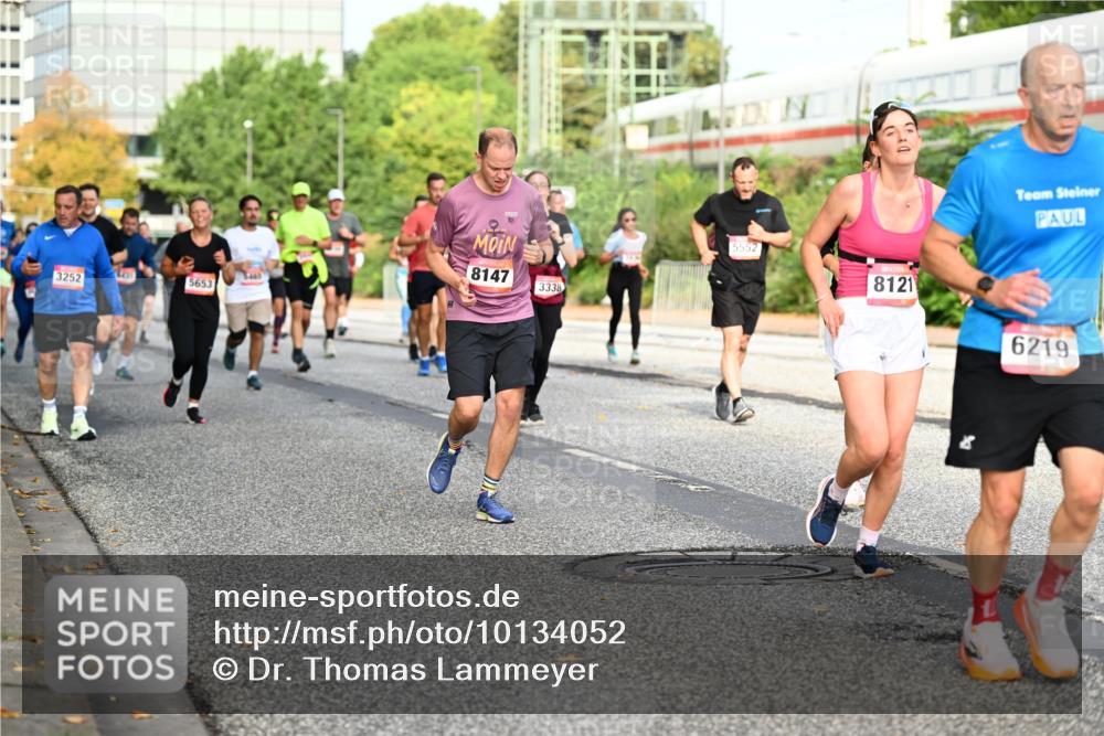 06.09.2026 - CURREX Alsterlauf Dr. Thomas Lammeyer http://msf.ph/oto/10134052 06.09.2026 09:59:14 Laufen 8147, 3338, 3252, 5653, 5552, 8121, 6219 meine-sportfotos.de