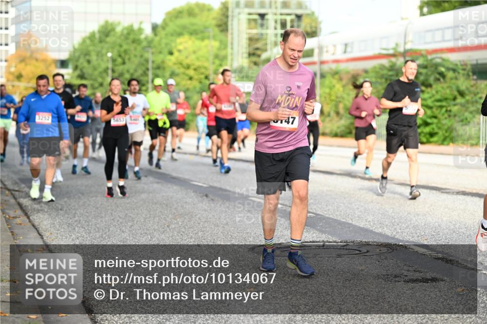06.09.2026 - CURREX Alsterlauf Dr. Thomas Lammeyer http://msf.ph/oto/10134067 06.09.2026 09:59:16 Laufen 5653, 47 meine-sportfotos.de