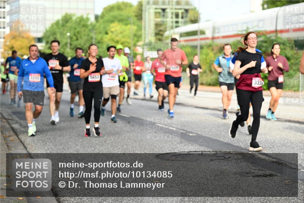06.09.2026 - CURREX Alsterlauf Dr. Thomas Lammeyer http://msf.ph/oto/10134085 06.09.2026 09:59:17 Laufen 3252, 5653, 3338 meine-sportfotos.de
