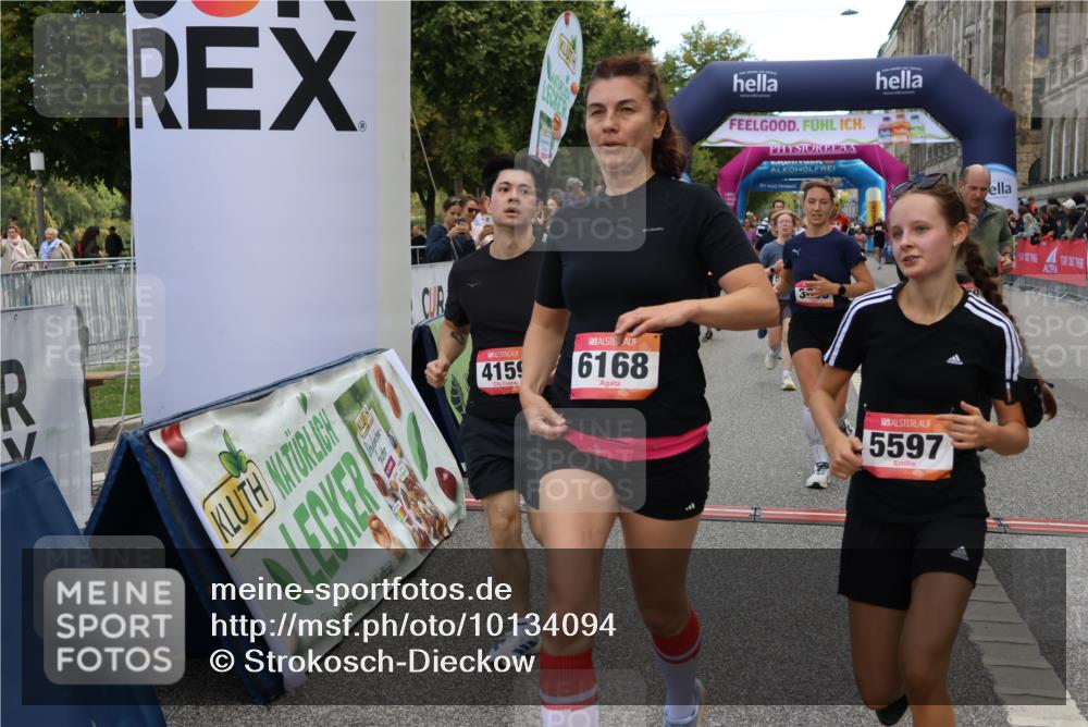 06.09.2026 - CURREX Alsterlauf Strokosch-Dieckow http://msf.ph/oto/10134094 06.09.2026 10:08:02 Ziel 3296, 3666, 3757, 3758, 3915, 3916, 3932, 4159, 4841, 5049, 5256, 5290, 5324, 5597, 6168, 6361, 6395 meine-sportfotos.de