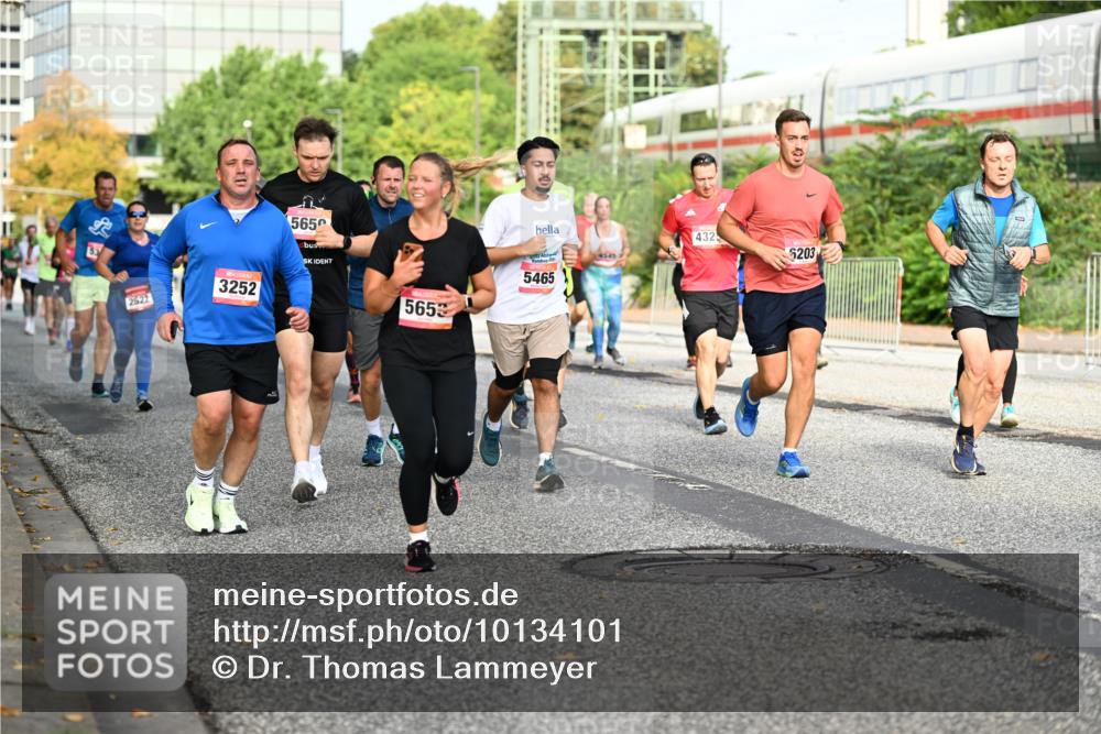 06.09.2026 - CURREX Alsterlauf Dr. Thomas Lammeyer http://msf.ph/oto/10134101 06.09.2026 09:59:18 Laufen 2522, 3252, 565, 5465, 5653, 432, 6203 meine-sportfotos.de