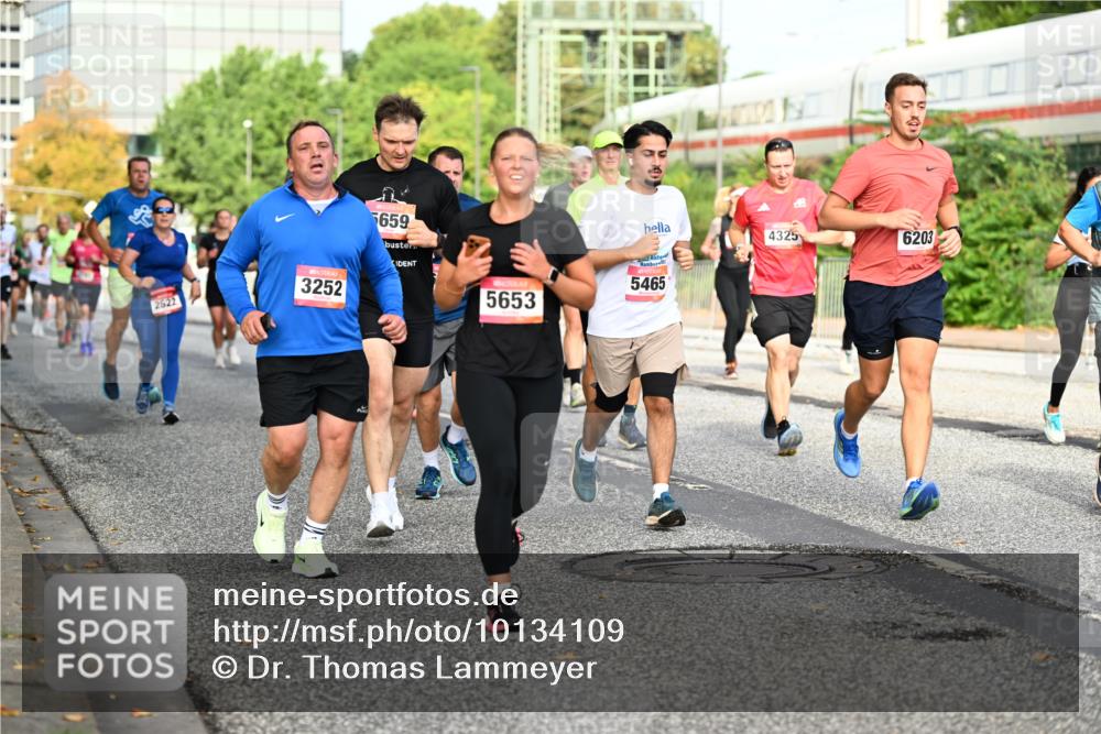 06.09.2026 - CURREX Alsterlauf Dr. Thomas Lammeyer http://msf.ph/oto/10134109 06.09.2026 09:59:19 Laufen 2522, 3252, 5659, 5653, 5465, 4325, 6203 meine-sportfotos.de