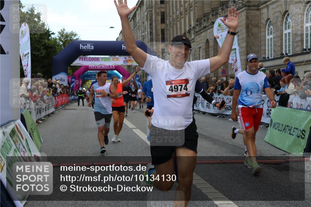 06.09.2026 - CURREX Alsterlauf Strokosch-Dieckow http://msf.ph/oto/10134130 06.09.2026 09:54:48 Ziel 2395, 2433, 2451, 2587, 2640, 3233, 3251, 3413, 3629, 3991, 4206, 4394, 4974, 5165, 5657, 5666, 6079, 6210 meine-sportfotos.de