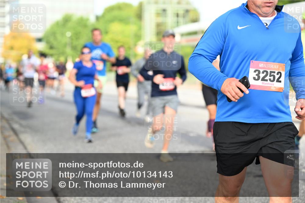 06.09.2026 - CURREX Alsterlauf Dr. Thomas Lammeyer http://msf.ph/oto/10134143 06.09.2026 09:59:22 Laufen 3252 meine-sportfotos.de