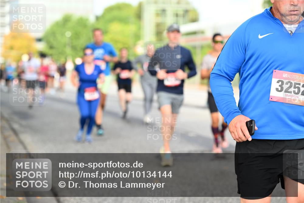 06.09.2026 - CURREX Alsterlauf Dr. Thomas Lammeyer http://msf.ph/oto/10134144 06.09.2026 09:59:22 Laufen 3252 meine-sportfotos.de