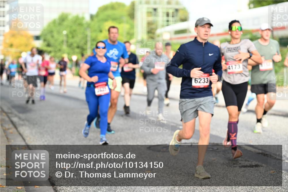 06.09.2026 - CURREX Alsterlauf Dr. Thomas Lammeyer http://msf.ph/oto/10134150 06.09.2026 09:59:22 Laufen 6233, 4173 meine-sportfotos.de