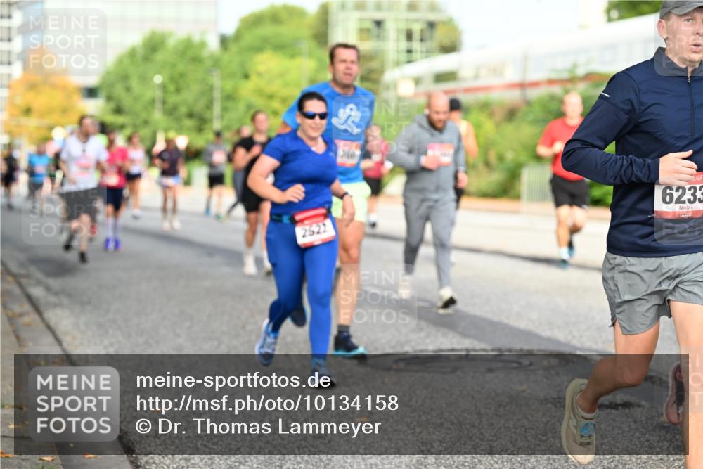 06.09.2026 - CURREX Alsterlauf Dr. Thomas Lammeyer http://msf.ph/oto/10134158 06.09.2026 09:59:23 Laufen 2622, 6233 meine-sportfotos.de