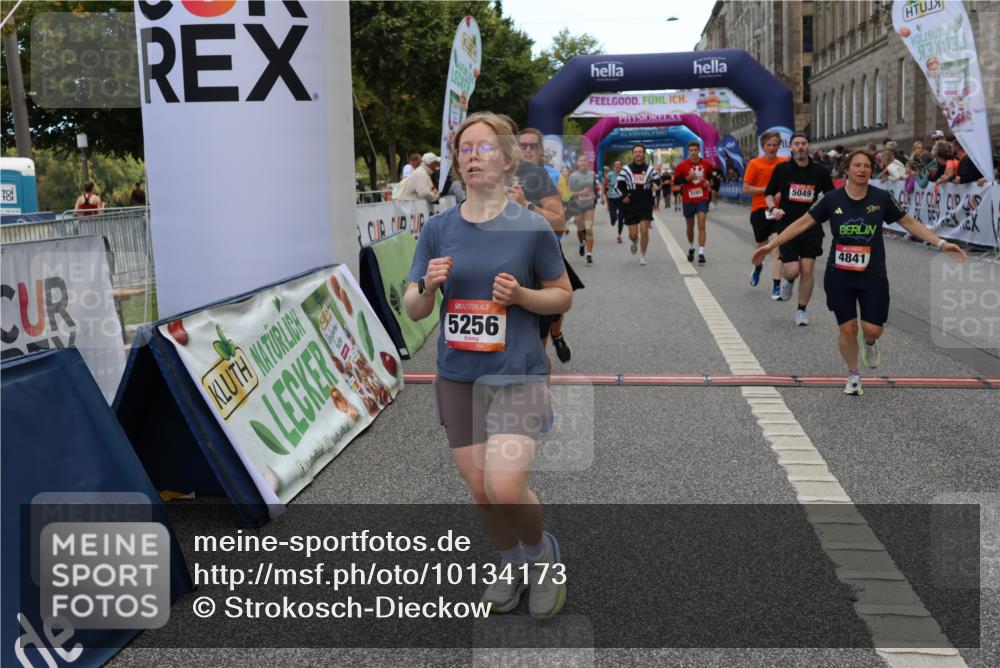 06.09.2026 - CURREX Alsterlauf Strokosch-Dieckow http://msf.ph/oto/10134173 06.09.2026 10:08:06 Ziel 2390, 2407, 3192, 3193, 3194, 3298, 3666, 4159, 4292, 4727, 4841, 5049, 5256, 5290, 5597, 6168, 6361, 6395 meine-sportfotos.de