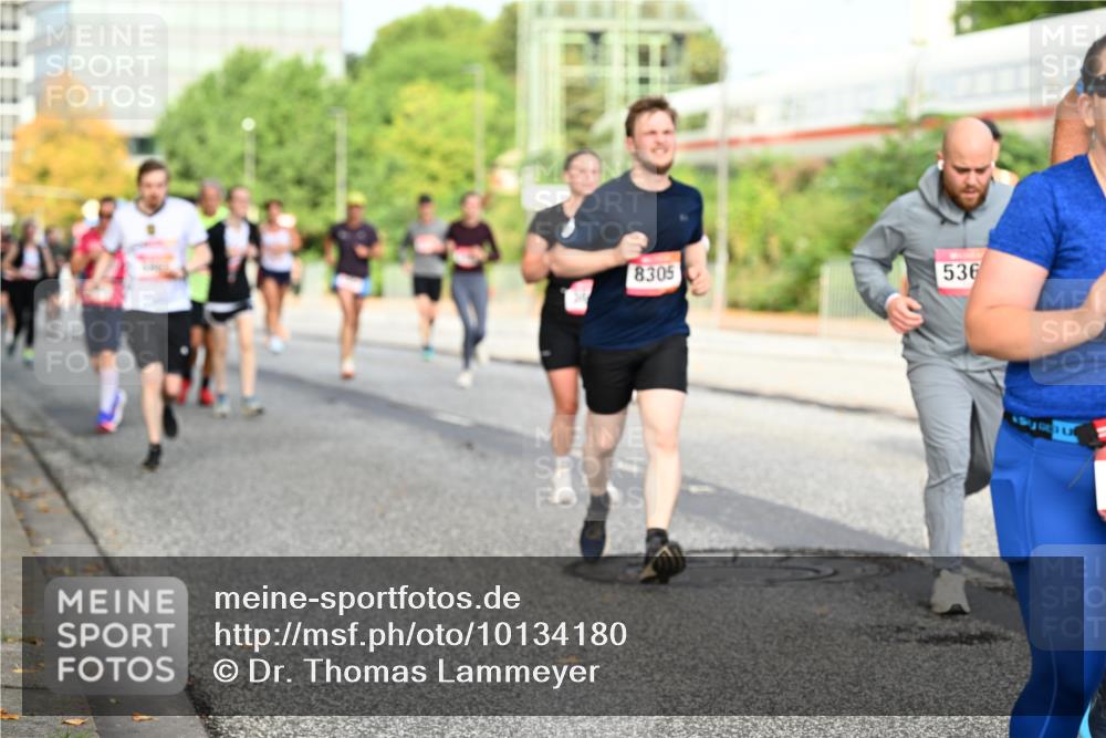 06.09.2026 - CURREX Alsterlauf Dr. Thomas Lammeyer http://msf.ph/oto/10134180 06.09.2026 09:59:25 Laufen 8305, 536 meine-sportfotos.de
